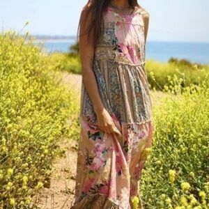 Davi & Dani Peach Floral Print Dress